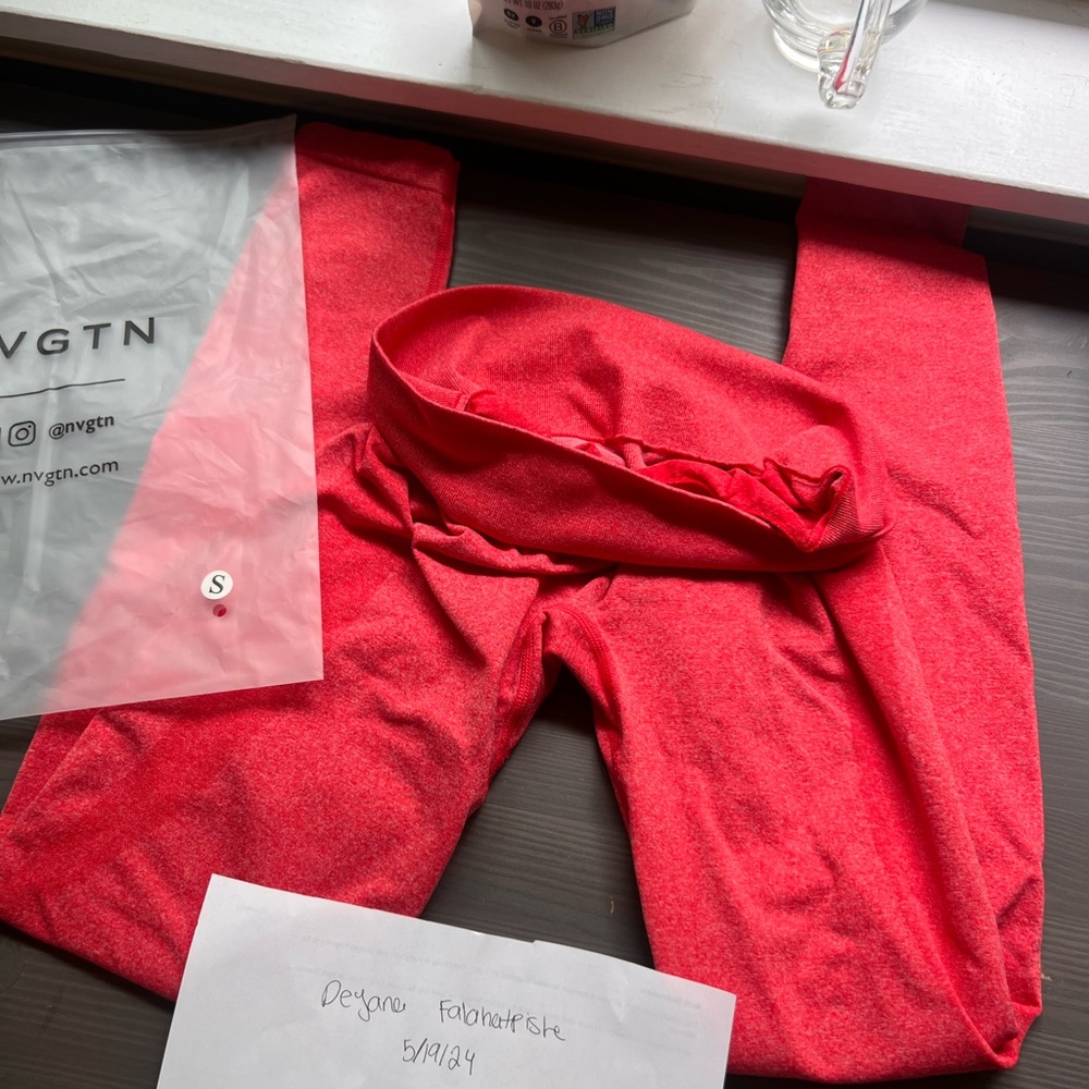 NVGTN Mid rise contour leggings
